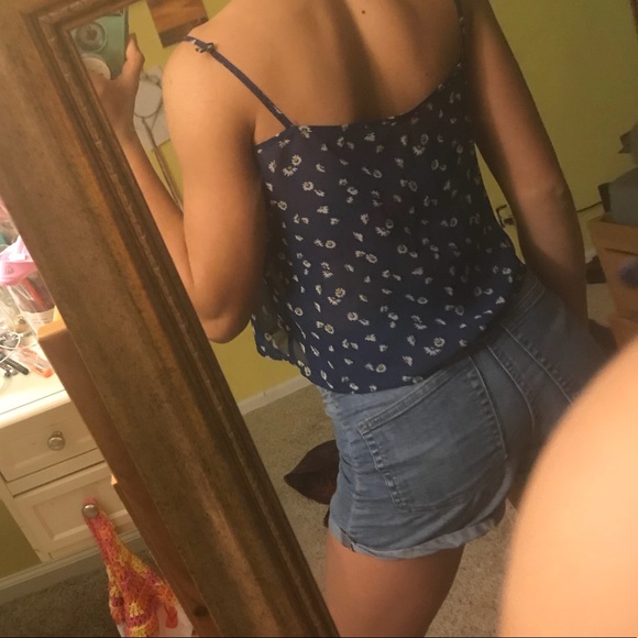 Blue flowered crop top - Picture 5 of 5